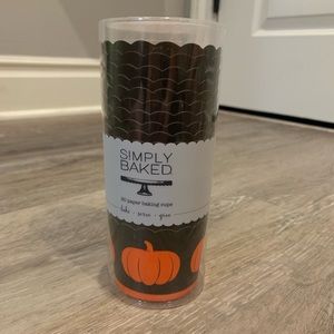 Simply baked baking cups
